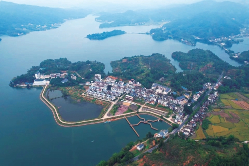 以“水”为媒　共促和美